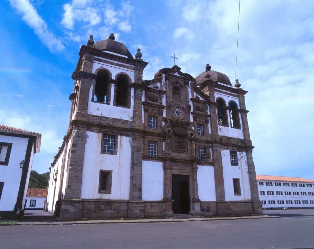 What to visit in the city of Angra do Heroísmo